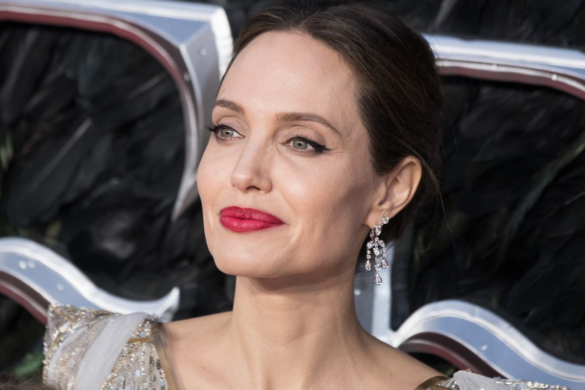 В Испании нашли копию Джоли. Девушка прославилась благодаря схожести со звездой