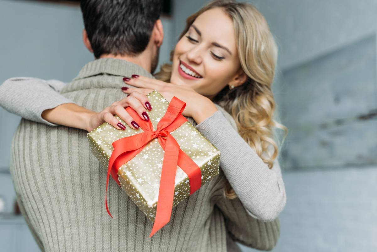 Каким женщинам мужчины не дарят дорогие подарки