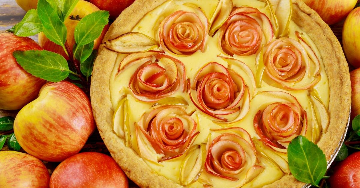 Роскошный яблочный пирог «Розы»