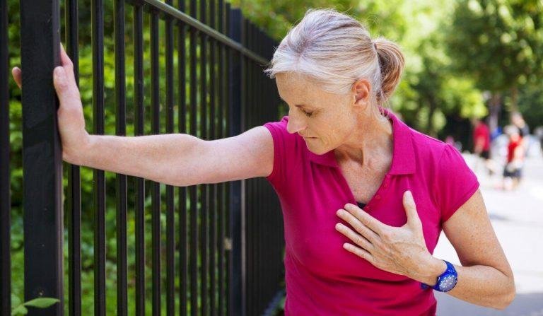 5 симптомов инфаркта, при которых нужно срочно звонить в скорую