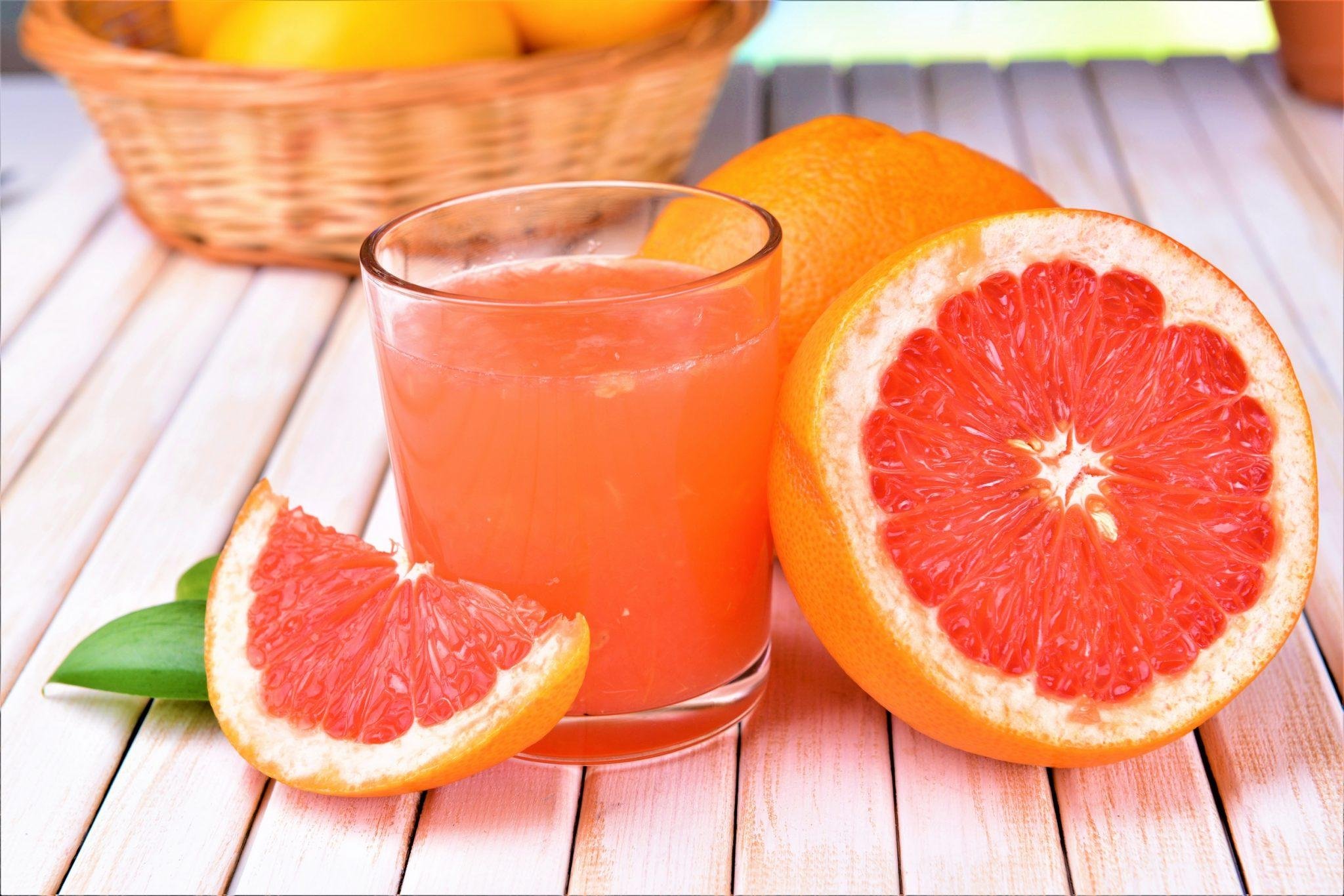 Картинки грейпфрута. Грейпфрут ЮАР. Апельсин - грейпфрутовый сок. Грейпфрутовый Фреш. Грейпфруты для сока.