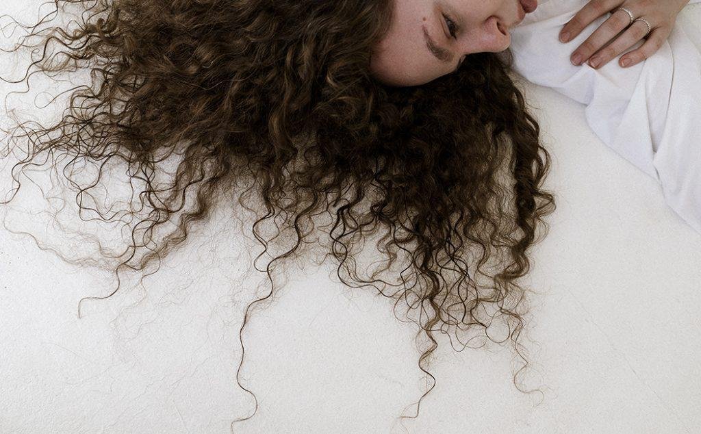 Не только парики: что еще делают из человеческих волос
