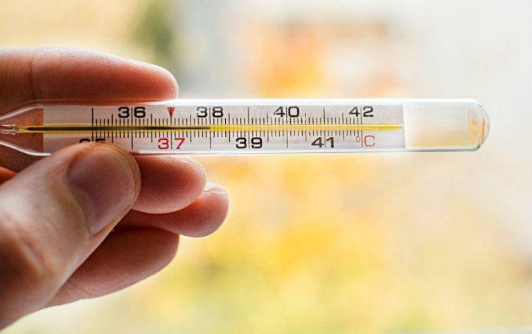 Как снизить температуру без таблеток: самые эффективные натуральные методы