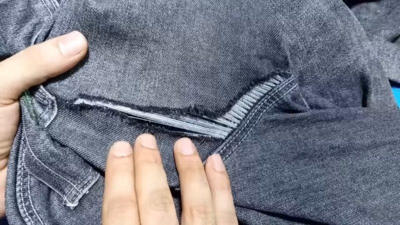 Зашиваем дырку на джинсах между ног простым методом без швейной машинки